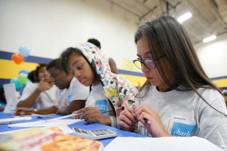 teens working on budgeting