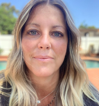 Kelly Blumberg headshot