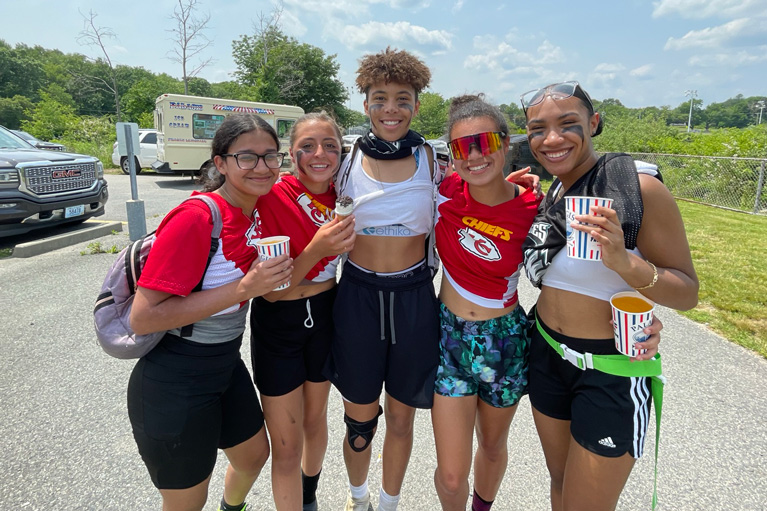 Daishanay and her team