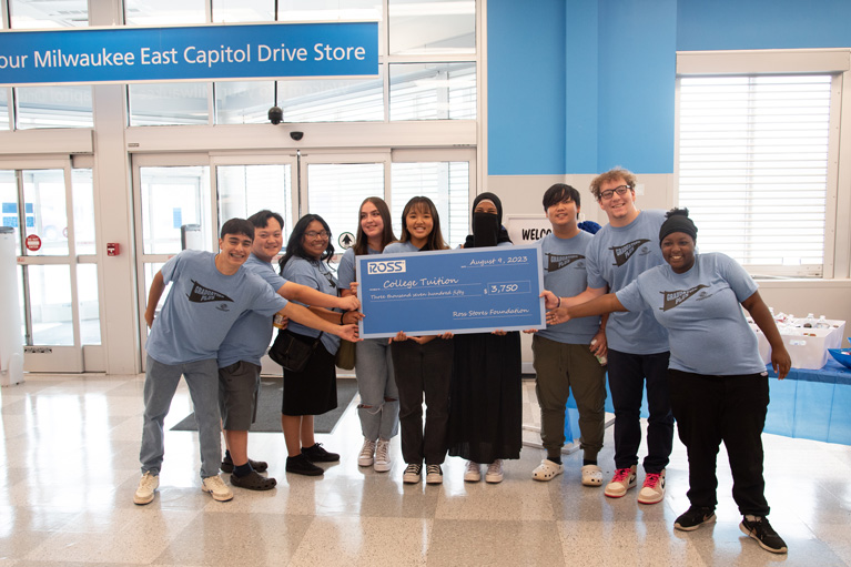 Scholarship for Club teens