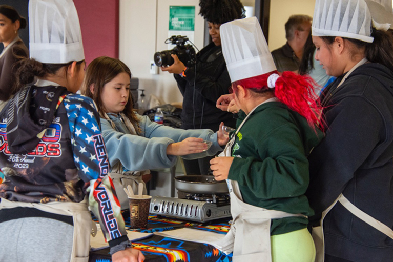 Club kids cooking